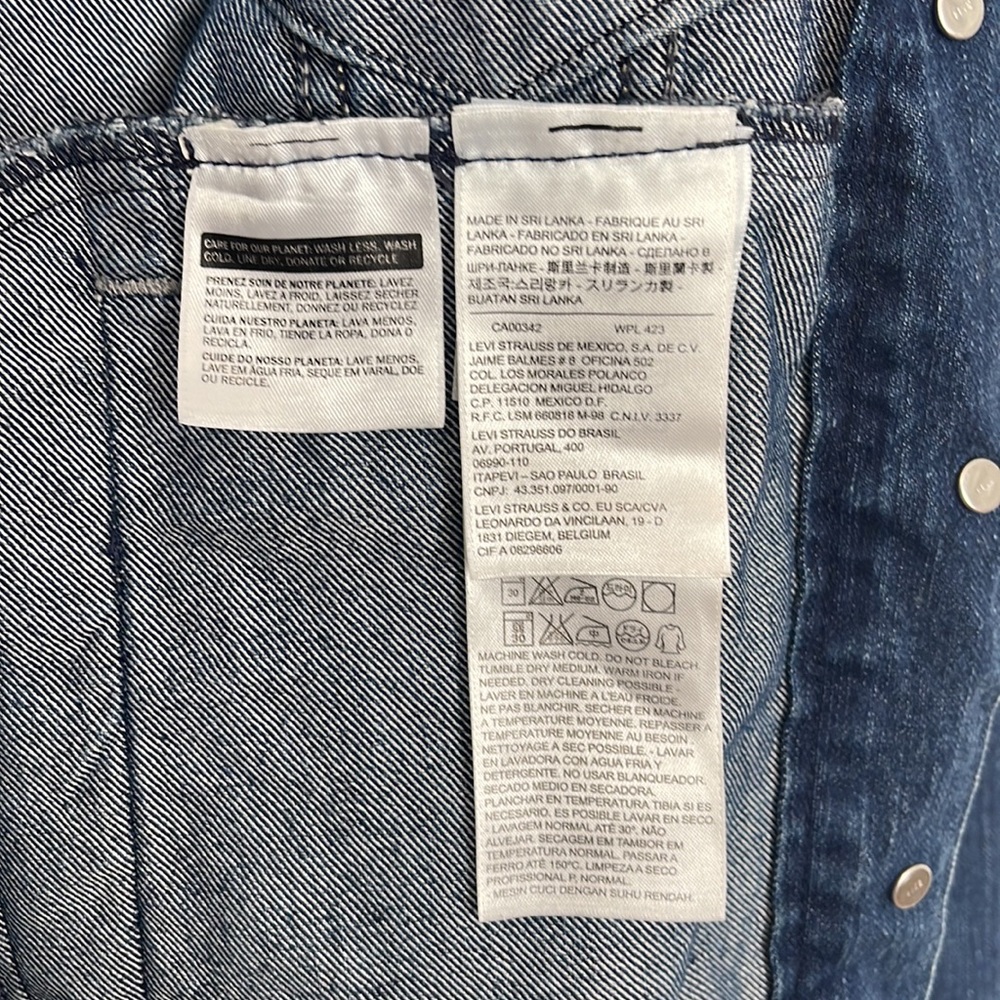 Women’s Levi Denim Jacket Size M crop - Picture 6 of 7